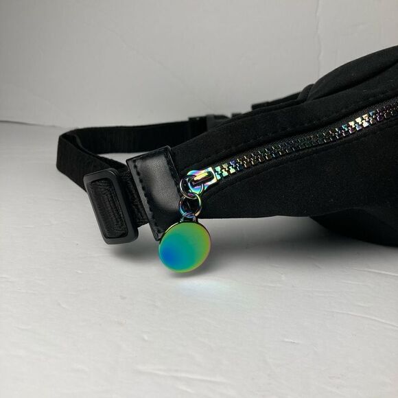 Victoria’s Secret Iridescent Fanny Pack Waist Bag - Picture 7 of 13